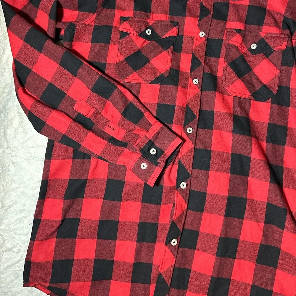 Red and black Buffalo checkered flannel - Picture 5 of 5